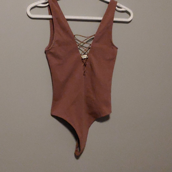 Artizia Wilfred Free XS Bodysuit - Picture 1 of 3